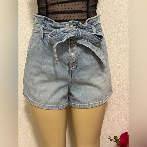 American Eagle Outfitters Mom Shorts - Picture 2 of 6
